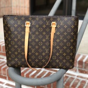 Louis Vuitton Monogram Luco Tote